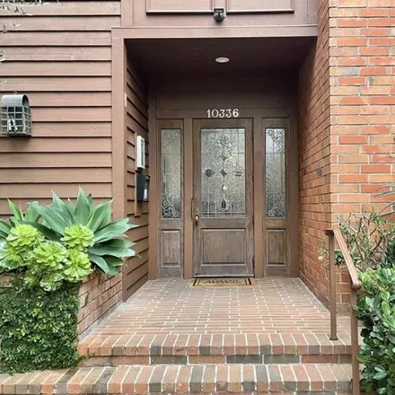 Buy this 2 bed condo on Temple Isaiah in Kerwood Avenue, Los Angeles