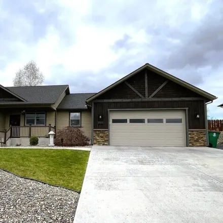 Buy this 3 bed house on 1916 Sunnyside Avenue in Moscow, ID 83844