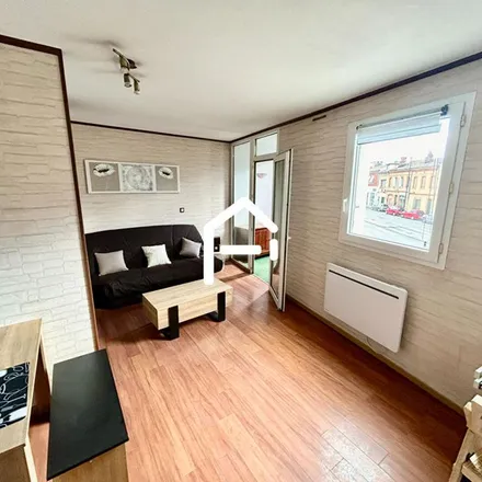 Rent this 1 bed apartment on Église Saint-Martin in Impasse du Docteur Joseph Laurent, 31300 Toulouse