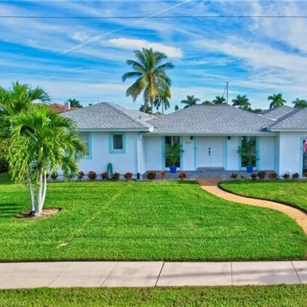 Rent this 4 bed house on 847 Chestnut Court in Marco Island, FL 34145
