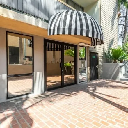 Rent this 1 bed apartment on Los Feliz Boulevard in Los Angeles, CA 90027