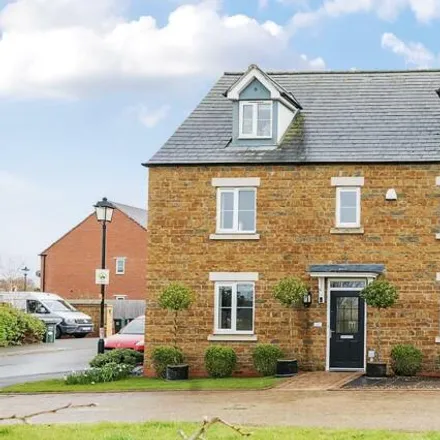 Buy this 6 bed house on St Mary's Road in Adderbury, OX17 3HB