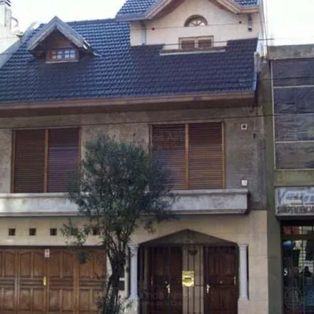 Buy this 9 bed house on Avenida Independencia 2521 in Balvanera, C1225 AAH Buenos Aires