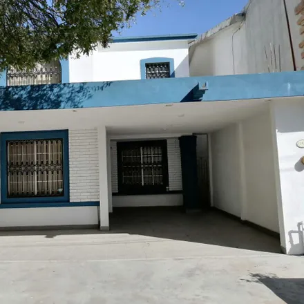 Buy this studio house on Calle Jardines de Aragón in Jardines de Andalucia, 67193 Guadalupe