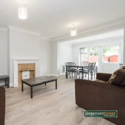 Rent this 3 bed apartment on Cecil Road in London, W3 0DB
