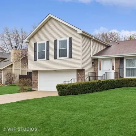 Buy this 3 bed house on 932 Sarasota Lane in Crystal Lake, IL 60014