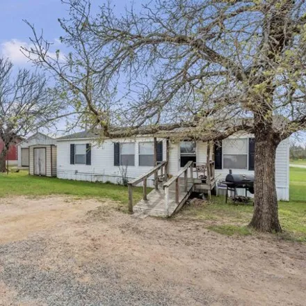 Image 2 - 649 Lovers Lane, Llano County, TX 78639, USA - House for sale