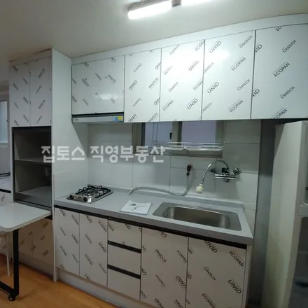 Rent this studio apartment on 서울특별시 강남구 역삼동 681-37