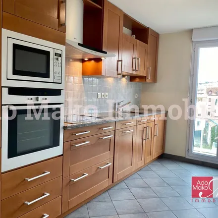 Rent this 3 bed apartment on 32 Rue du Faucigny in 74100 Annemasse, France