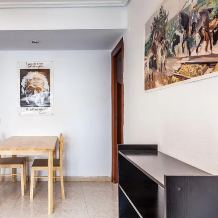 Rent this 3 bed apartment on Carrer d'Alboraia in 15, 46010 Valencia