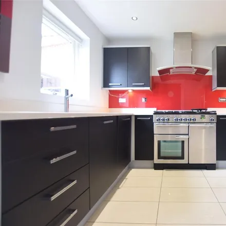 Rent this 4 bed house on Hawk Lane in Easthampstead, RG12 9JF