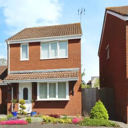 Buy this 3 bed house on 10 Swallow Park in Thornbury, BS35 1LR