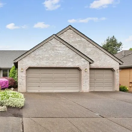 Buy this 3 bed house on 22295 Southwest 102nd Place in Tualatin, OR 97062