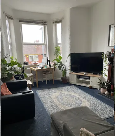 Image 3 - Royle Street, Manchester, M14 6RN, United Kingdom - Apartment for rent