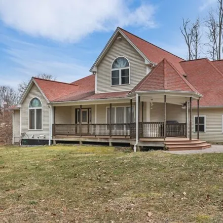Buy this 3 bed house on 74 Leavitt Road in Woodstock, CT 06281