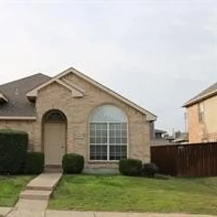 Rent this 3 bed house on 3168 Riverside Drive in Carrollton, TX 75007