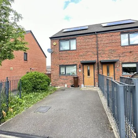 Rent this 2 bed duplex on Lawnswood Road in Manchester, M12 5UA