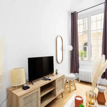 Image 3 - 8 Rue de Londres, 75009 Paris, France - Apartment for rent