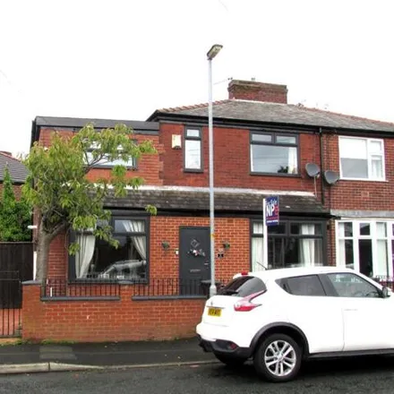 Buy this 4 bed duplex on Mabel Road in Woodhouses, M35 9EW