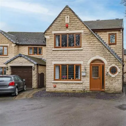 Buy this 3 bed house on 33 Woodhouse Gardens in Rastrick, HD6 3UH