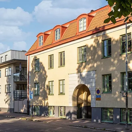 Rent this 3 bed apartment on Klaraborgsgatan in 652 28 Karlstad, Sweden