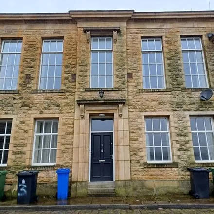 Rent this 3 bed townhouse on The Drive in Bacup, OL13 8GZ