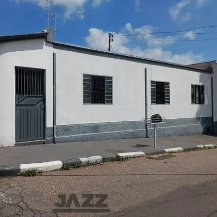Buy this 2 bed house on Rua Professor Adauto Pereira 170 in Doutor Laurindo, Tatuí - SP