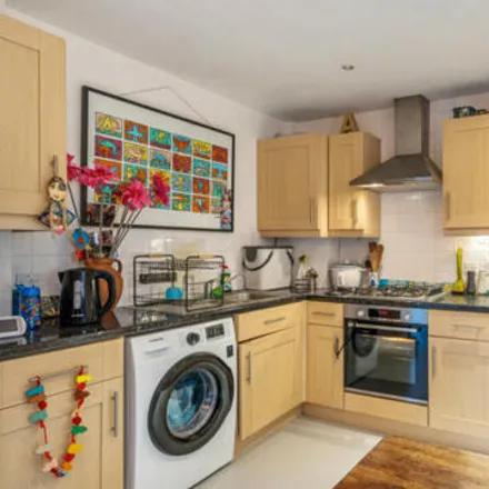 Image 4 - Laurel Apartments, Townsend Street, London, SE17 1HL, United Kingdom - Apartment for sale