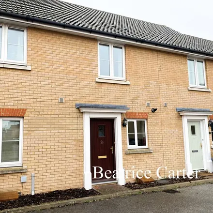 Rent this 2 bed townhouse on unnamed road in Red Lodge, IP28 8TY