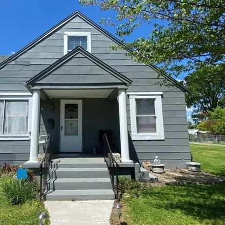 Buy this studio house on 37 North Adams Street in Henderson, KY 42420