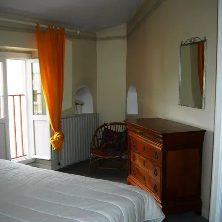 Image 4 - 21 Place Jean Jaurès, 81100 Castres, France - Apartment for rent
