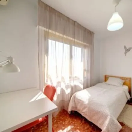 Image 4 - Bocatería Yolimar, Vía Univérsitas, 42, 50017 Zaragoza, Spain - Room for rent