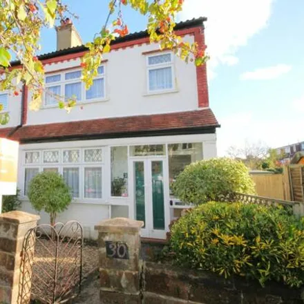 Buy this 3 bed house on Hampden Avenue in Beckenham, Great London