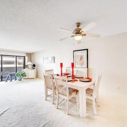 Image 4 - 2066 Southeast 3rd Street, The Cove, Deerfield Beach, FL 33441, USA - Condo for sale