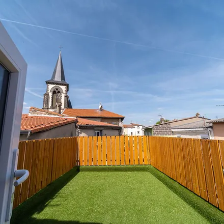 Rent this 4 bed apartment on 21 Allée des Limagnes in 63370 Lempdes, France