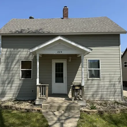 Buy this 3 bed house on 374 3rd Street Southwest in Watertown, SD 57201