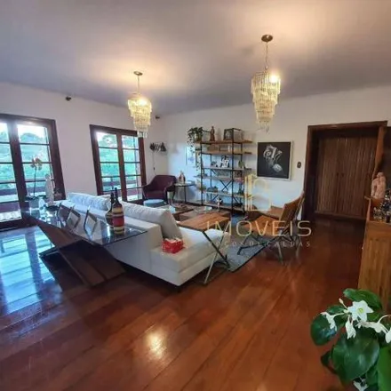 Buy this 5 bed house on Avenida João Ferrari in Região Urbana Homogênea II, Poços de Caldas - MG