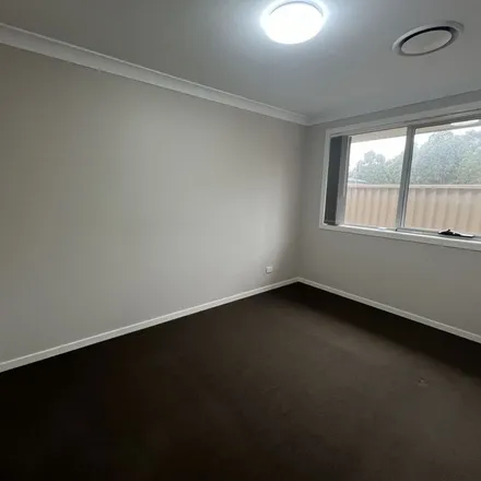 Image 2 - M5 Cycle Link, Prestons NSW 2170, Australia - Apartment for rent