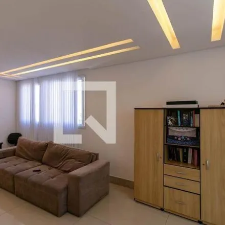 Buy this 5 bed apartment on Rua Elza Moreira Lopez in Santa Rosa, Belo Horizonte - MG