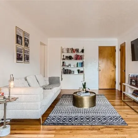 Image 2 - 777 East Speer Boulevard, Denver, CO 80203, USA - Condo for sale