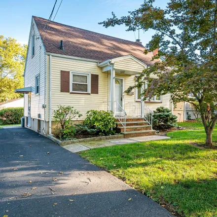 Buy this 2 bed house on 1499 Bedford Street in Rahway, NJ 07065