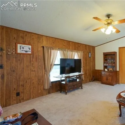 Image 3 - 869 South Dante Drive, Pueblo County, CO 81007, USA - Apartment for sale