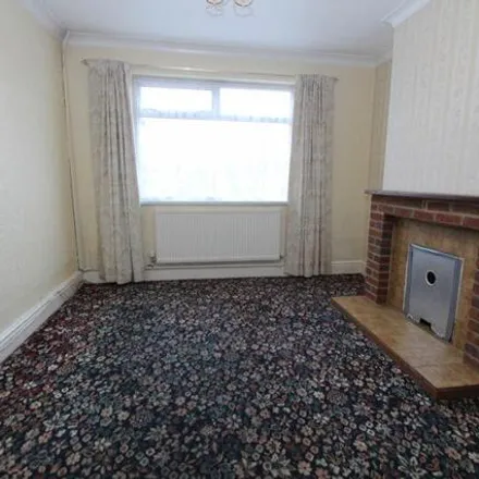 Image 6 - Dudley Wood Rd / The Victoria, Dudley Wood Road, Dudley Wood, DY2 0DA, United Kingdom - Duplex for sale