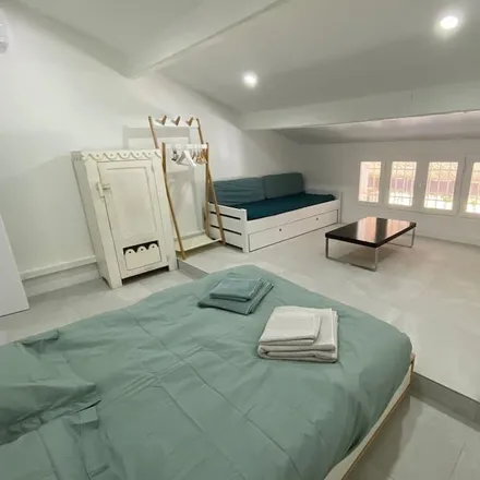 Rent this 3 bed apartment on 83270 Saint-Cyr-sur-Mer