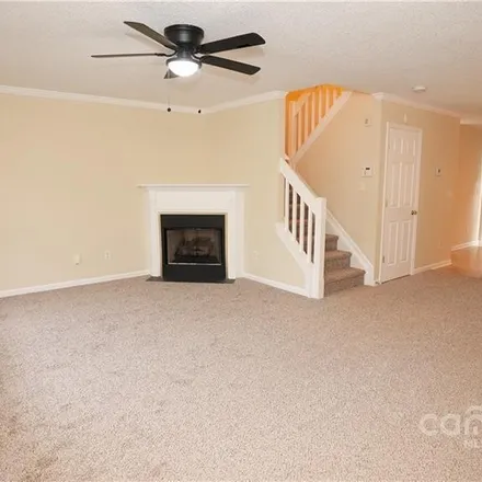 Image 5 - 13676 Meade Glen Court, Charlotte, NC 28273, USA - Townhouse for sale