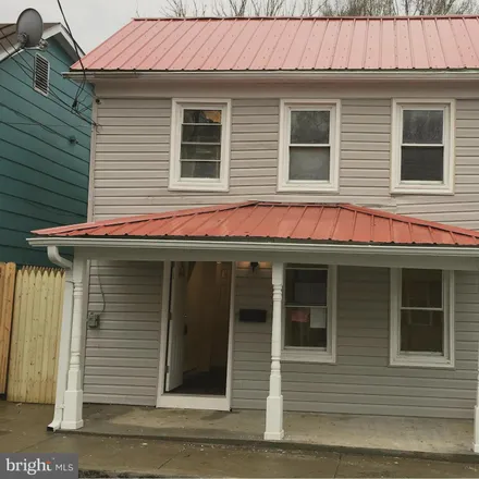 Rent this 3 bed house on 231 Kern Street in Winchester, VA 22601