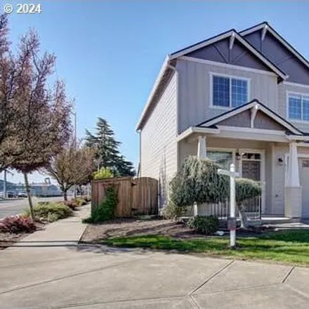 Buy this 3 bed townhouse on 917 Southeast 9th Circle in Battle Ground, WA 98604
