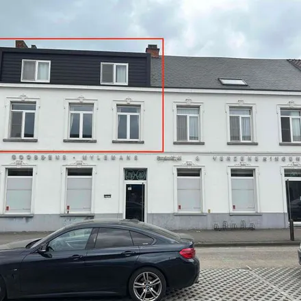Rent this 3 bed apartment on Sint-Jan Baptistkerk in Kerkenend, 2275 Lille