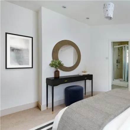 Rent this 2 bed apartment on Rowallan Road in London, SW6 6AB