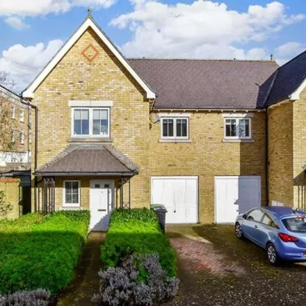 Image 1 - Cinnamon Grove, Maidstone, ME16 0FR, United Kingdom - Duplex for sale